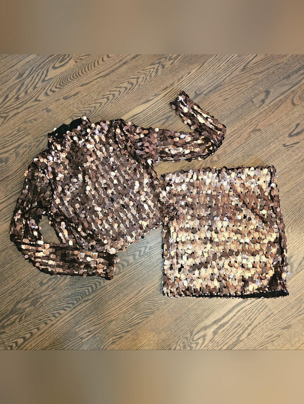 🤎 DKNY Sequin Top & Skirt Set, Size M ~ New w/ tags